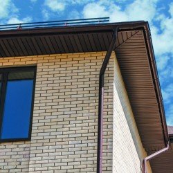 СОФИТ ТЕМНЫЙ ДУБ АКРИЛОВЫЙ 3000х303мм GRAND-LINE