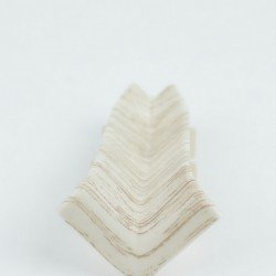 УГОЛ ВНУТРЕННИЙ ДЛЯ ПЛИНТУСА №108 ЛИПА АМУРСКАЯ (RICO LEO)