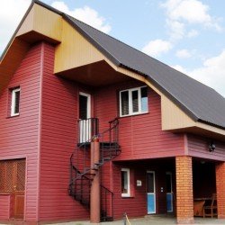 САЙДИНГ АКРИЛОВЫЙ КОРАБЕЛЬНЫЙ БРУС КРАСНЫЙ 3660х230мм КАНАДА ПЛЮС ПРЕМИУМ АЛЬТА-ПРОФИЛЬ