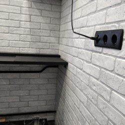 ПАНЕЛЬ ПВХ КИРПИЧ БЕЛЫЙ 2500х250мм (SANRELIA)